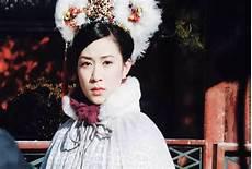 跟佘诗曼长得很像的明星